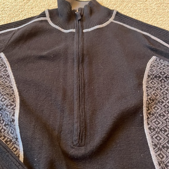 Athleta multi detailed half zip pull over sweater, gray and black size medium - Picture 5 of 7